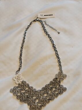 New Directions Silver-Tone Mesh Link Square Pattern Bib Necklace